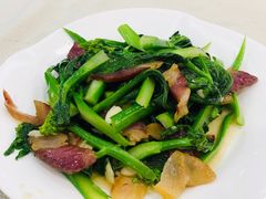 腊肉炒芥兰-新享乐海鲜(翠华路店)