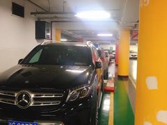 -上海站南广场-停车场