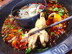 美蛙鱼头火锅-味仙疯美蛙鱼头(清扬路总店)