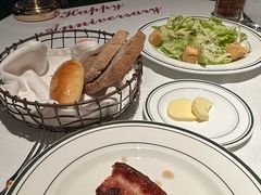 -Wolfgang’s Steakhouse 沃夫冈牛排馆(上海白玉兰广场店)