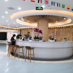 前台-润泽瑞尼丝医疗美容医院