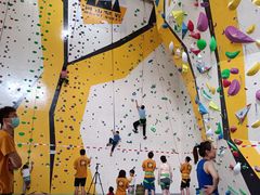 -问山MountQuest攀岩馆