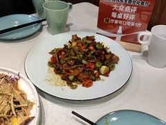 -车之谷·汽车文化主题餐厅(汽开店)