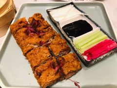 腐皮香酥鸭配春饼-Yan Ting 宴庭中餐厅(上海静安瑞吉酒店)