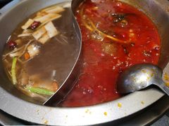 -沸炉重庆老火锅(军事博物馆店)