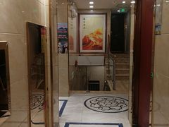 -梅飞酒家(名辉豪庭店)