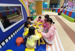 -LuckyStar幸运星家庭娱乐中心(东莞国贸店)