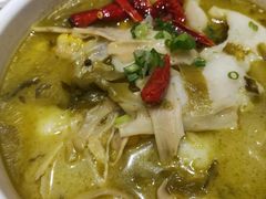 -渝是乎酸菜鱼·川渝小炒(新世界百货望京店)