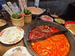 -萍姐火锅·公路夜市(武汉首店)