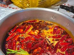-大芊金重庆串串火锅(南京路店)