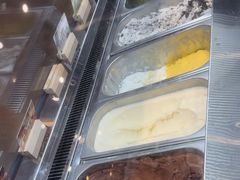 -极拉图·现制冰淇淋(大卫城店)
