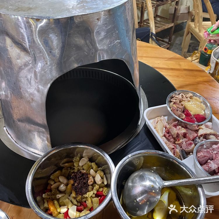 土火锅与东北玉米膜膜的完美搭配