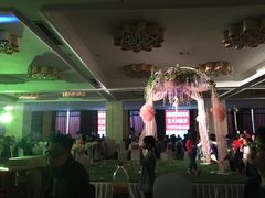 -陕西华浮宫酒店(未央湖公园店)