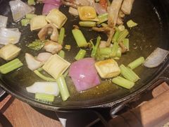 -包整·丝娃娃(一览甲秀楼风景店)