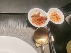 -忆江南·临江鱼馆