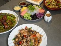 -鑫渔港海鲜本地菜·山海关浑锅(东戴河店)