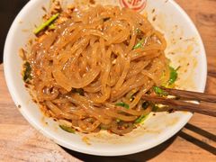 -万记麻辣烫国展总店