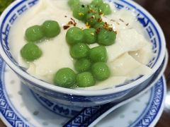 青团冰豆花-蟹上黄·蟹黄面·江南糖水(人民广场店)