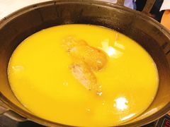 -鲜入围煮花胶鸡海鲜火锅