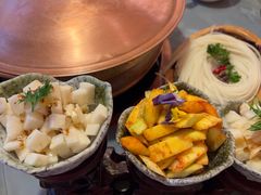-慢丽江·云南野生菌土鸡锅(付家庄店)