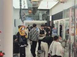 -乾健·烫染·接发SALON