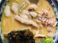 -明呈黄鱼面馆(斜土路店)