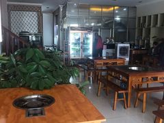 大堂-石磨房养生豆浆鱼•野生菌火锅(红河云岭·盛世佳园店)