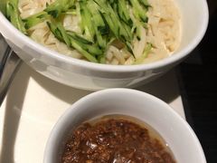 老北京炸酱面-友黔蛙(吉大店)