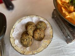 蒿子粑粑-万佛湖许老大铁锅鱼(黑金冠店)