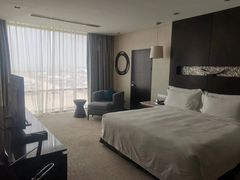 -青岛海尔洲际酒店