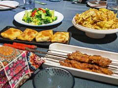 -伊带伊路新疆美食府(呼家楼店)