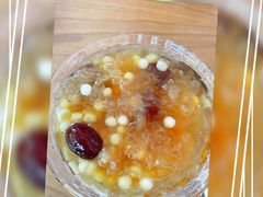 银耳糖水鸡头米-笃笃笃糖粥(十全街店)