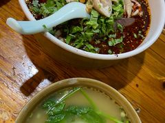 -朱大嘴肥肠血旺(福字街店)