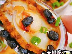 -四川小胡子海鲜(丁村万人海鲜广场店)