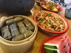 -拐枣巷小串串(财大店)