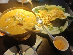 -大头虾越式风味餐厅(光明广场店)