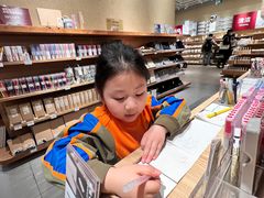 -七鲜超市(瑞虹天地太阳宫店)