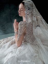 -Renee芮亦婚纱