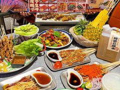 -威记烧嘢·南宁烧烤·超级生牛(绿地店)