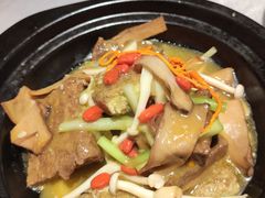 石锅鲜菌黑豆腐-玉玲珑(陆家嘴店)
