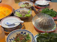 -洱火云南酸菜牛肉火锅(石景山当代商城店)