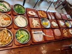 -银米·云南传统过桥米线(双廊黑金冠店)