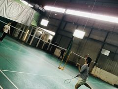 -满江春羽毛球馆