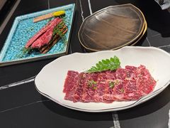 -山川小町·极番烧肉(新地假日广场店)