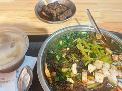 -柳州肥姨妈大骨螺蛳粉(双阳路店)