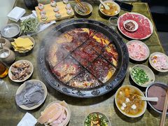 -渝嘴小老弟老火锅(华新村店)