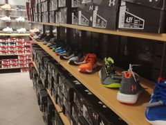 -UNDER ARMOUR(新燕莎奥莱店)