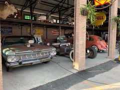 -席娜卡琳火车铁道夜市