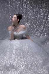 -衣贝姿婚纱礼服馆