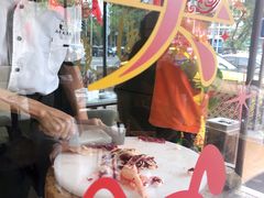 切肉的小哥哥-三头牛·潮汕牛肉生蚝火锅 (夏湾店)